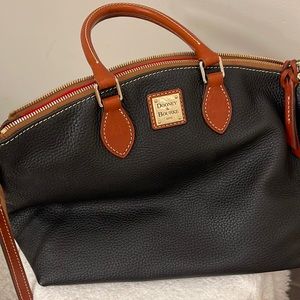 Dooney and Bourke classic leather shoulder bag.